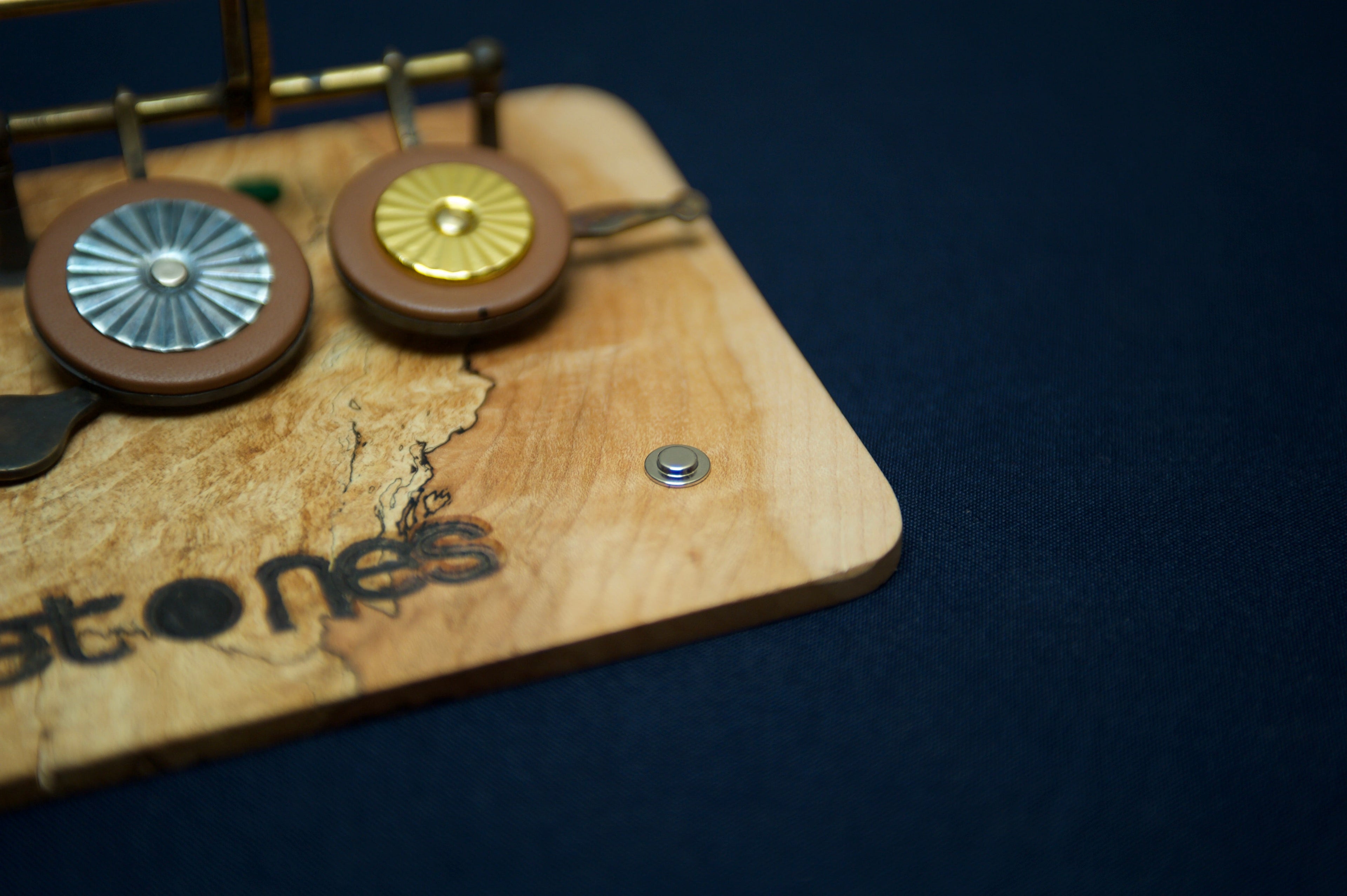 Backing magnets, placeholder for demo kit photo